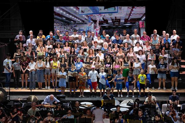 11-assieme-piazza-ditalia-carmina-burana-foto-elisa-casula-2