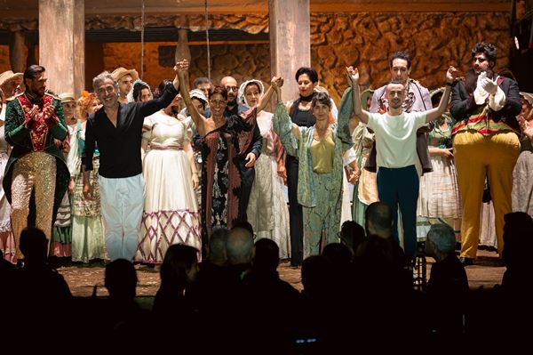 L'Elisir d'amore, saluti finali - foto Elisa Casula