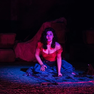 Carmen, tragédie d´amour (2020) : Carmen interroga le carte - foto: Elisa Casula