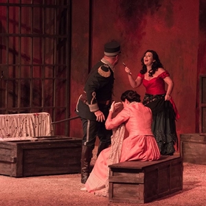 Carmen, tragédie d´amour (2020) : Carmen ferisce Micaëla - foto: Elisa Casula