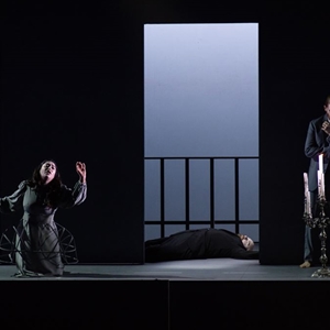 Don Giovanni (2022) : Donna Anna e Don Ottavio scoprono l´omicidio del Commendatore - foto: Elisa Casula