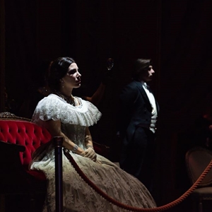 La traviata (2022) : Violetta, una statua di cera - foto: Elisa Casula